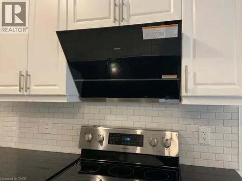 16 Dayman Drive Ancaster ON L9K 0J9