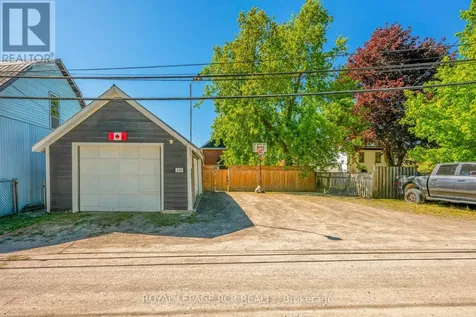 146 Main Street West Shelburne ON L9V 2X8