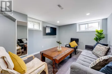 90 Arlington Boulevard Kitchener ON N2A 2G9