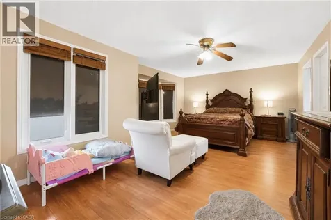 15 Talia Court Hamilton ON L6E 4X8
