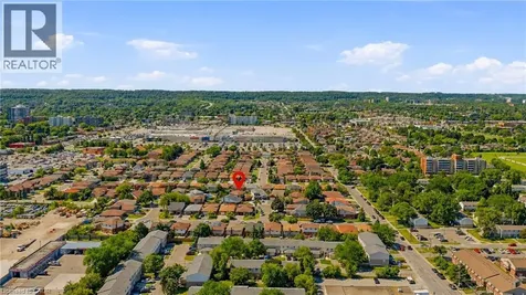 15 Talia Court Hamilton ON L6E 4X8