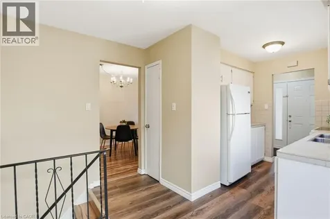 94 Wendover Drive Hamilton ON L9C 5X5