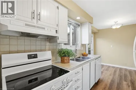 94 Wendover Drive Hamilton ON L9C 5X5