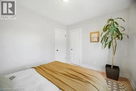 622 Upper Sherman Avenue Hamilton ON L8V 3M2