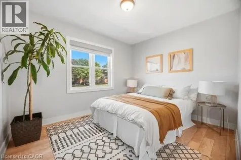 622 Upper Sherman Avenue Hamilton ON L8V 3M2