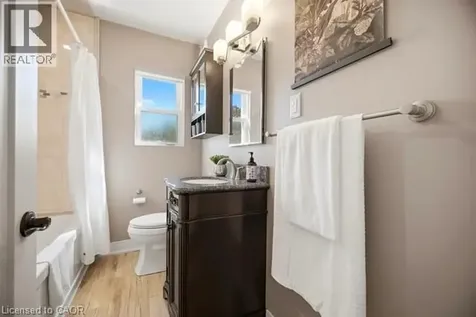 622 Upper Sherman Avenue Hamilton ON L8V 3M2