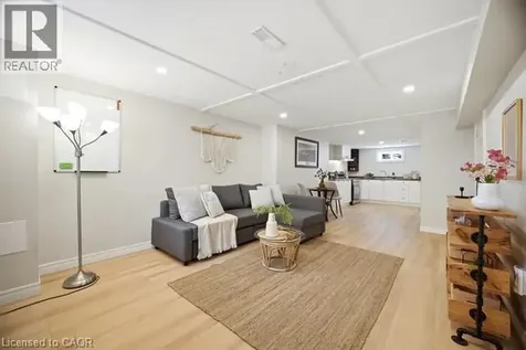622 Upper Sherman Avenue Hamilton ON L8V 3M2