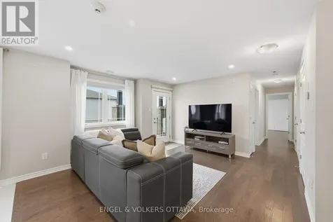 365 Tribeca Private Ottawa ON K2J 6B4