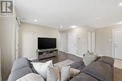 365 Tribeca Private Ottawa ON K2J 6B4