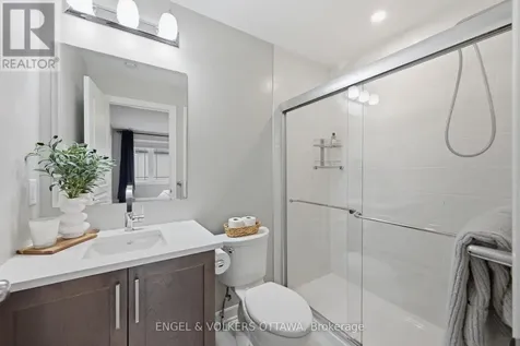 365 Tribeca Private Ottawa ON K2J 6B4