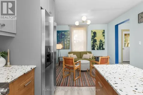 8 Grant Street Perth ON K7H 1X4