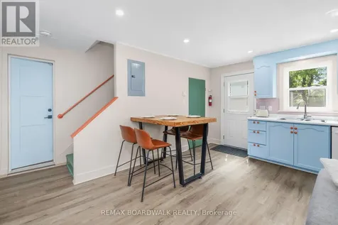 8 Grant Street Perth ON K7H 1X4