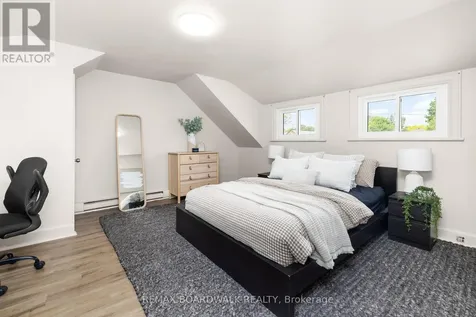 8 Grant Street Perth ON K7H 1X4