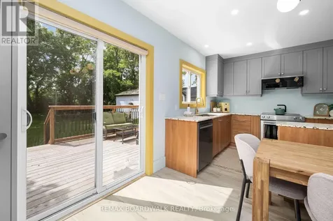 8 Grant Street Perth ON K7H 1X4