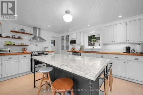 652 Henry Street West Prescott ON K0E 1T0