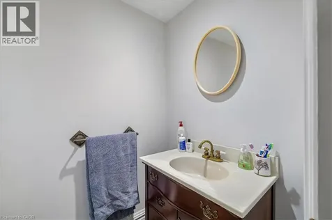 80 Maclennan Avenue Hamilton ON L8V 1X6