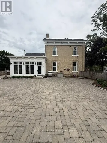 220 Hibernia Street Stratford ON N5A 5V5