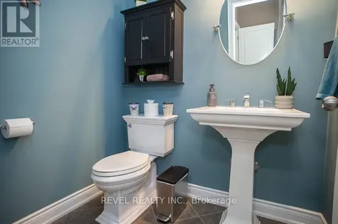 10 Bisset Avenue Brantford ON N3T 0H2