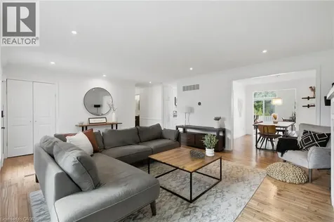 37 Melissa Crescent Waterdown ON L9H 7C5