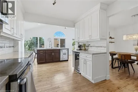 37 Melissa Crescent Waterdown ON L9H 7C5