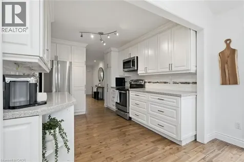 37 Melissa Crescent Waterdown ON L9H 7C5