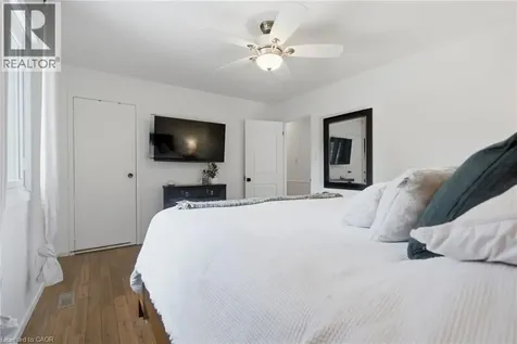 37 Melissa Crescent Waterdown ON L9H 7C5