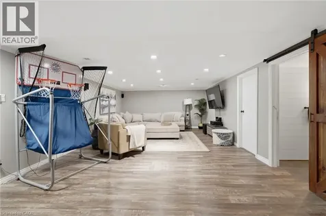 37 Melissa Crescent Waterdown ON L9H 7C5