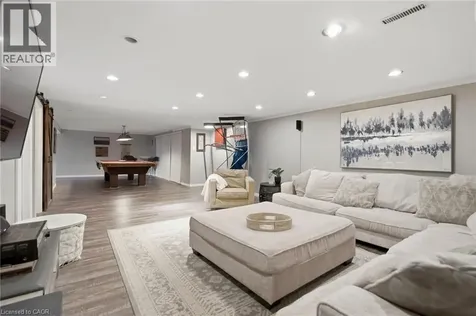 37 Melissa Crescent Waterdown ON L9H 7C5