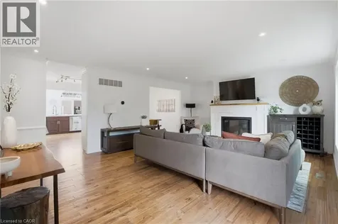 37 Melissa Crescent Waterdown ON L9H 7C5