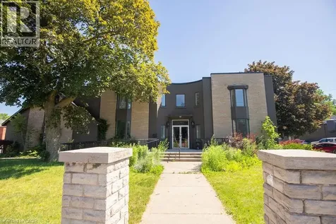 1309 King Street Hamilton ON L8M 1H2