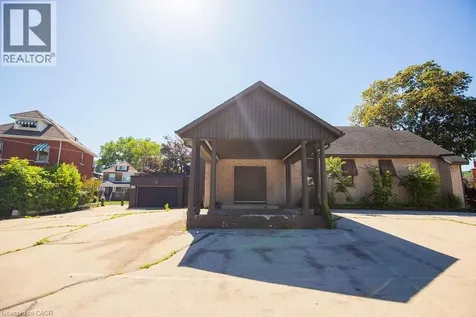 1309 King Street Hamilton ON L8M 1H2