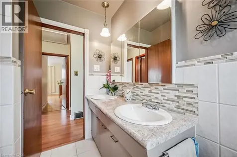 106 Ruskview Road Kitchener ON N2M 4S3