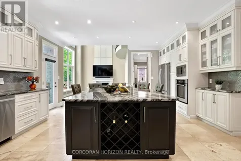 258 Edgewater Crescent Kitchener ON N2A 4M2