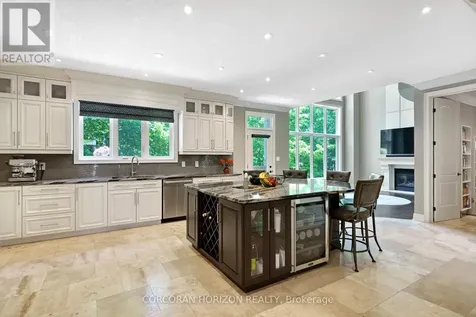 258 Edgewater Crescent Kitchener ON N2A 4M2