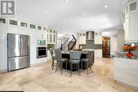258 Edgewater Crescent Kitchener ON N2A 4M2