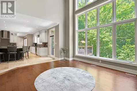 258 Edgewater Crescent Kitchener ON N2A 4M2