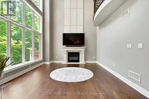 258 Edgewater Crescent Kitchener ON N2A 4M2