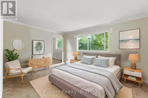 50 Combermere Crescent Waterloo ON N2L 5B1