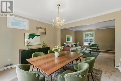 50 Combermere Crescent Waterloo ON N2L 5B1