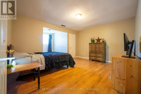 176 Eastman Avenue Adelaide Metcalfe ON N7G 3K1
