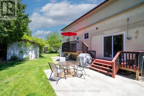 176 Eastman Avenue Adelaide Metcalfe ON N7G 3K1
