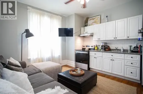 193 Chatham Street Brantford ON N3S 4G6