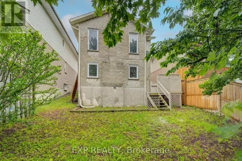 379 Veronica Drive Kitchener ON N2A 2R8