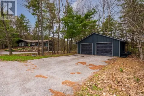 11 Brenda Avenue Parry Sound ON P2A 2Y9