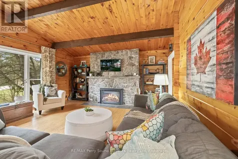 11 Brenda Avenue Parry Sound ON P2A 2Y9