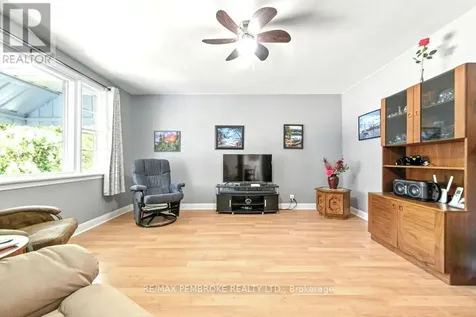 335 Willard Street Pembroke ON K8A 3T8