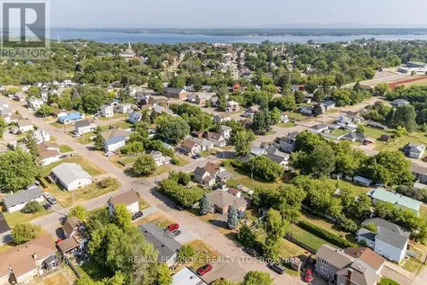 335 Willard Street Pembroke ON K8A 3T8