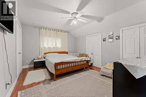1571 Goyeau Windsor ON N8X 3L5