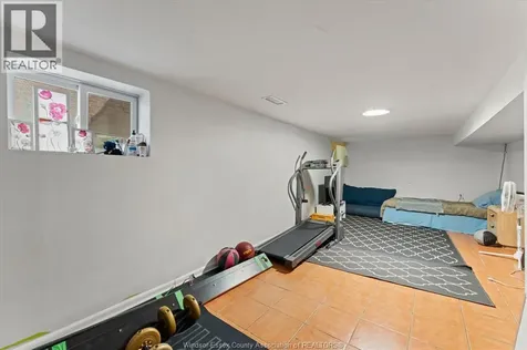 1571 Goyeau Windsor ON N8X 3L5