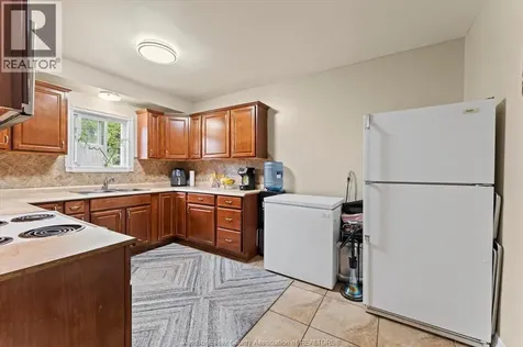 1571 Goyeau Windsor ON N8X 3L5